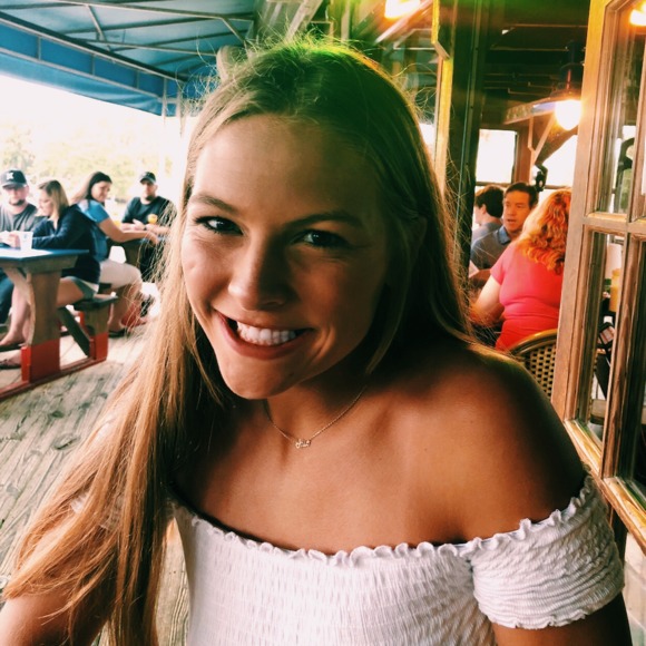 Meet your Posher, Allison - Picture 1 of 1